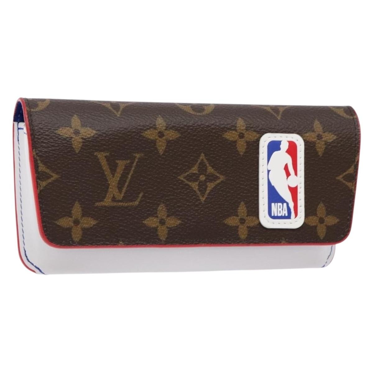 Louis Vuitton Nba Woody Glasses Case Monogram Canvas with Leather, MULTICOLOUR, CANVAS, Sunglasse