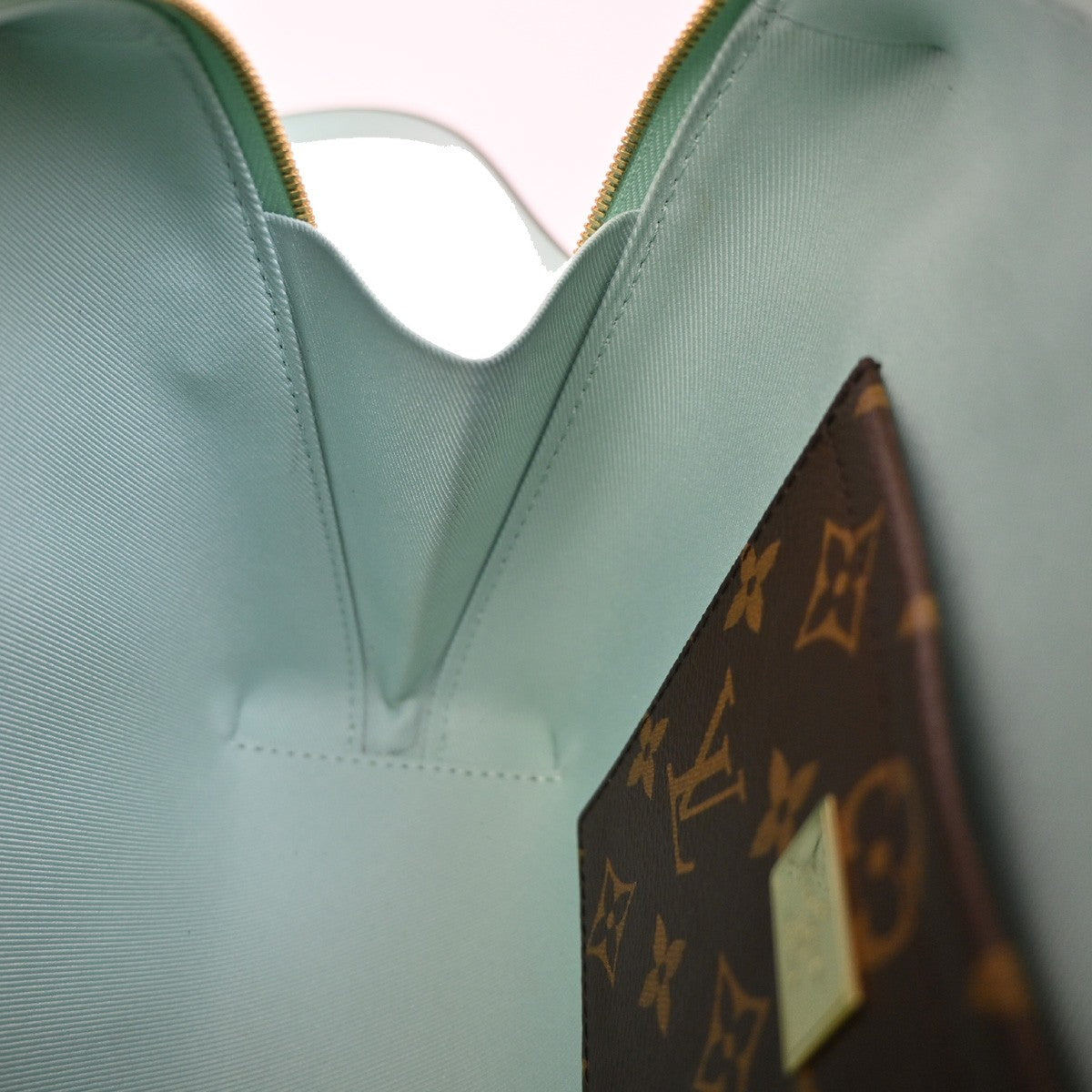 Louis Vuitton Venice Handbag Vernis with Monogram Canvas, GREEN, PATENT_LEATHER, Shoulder bag