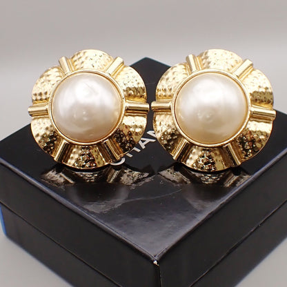 Chanel Vintage Clip-On Earrings Metal with Faux Pearl, Gold, Gold Plated, Earrings