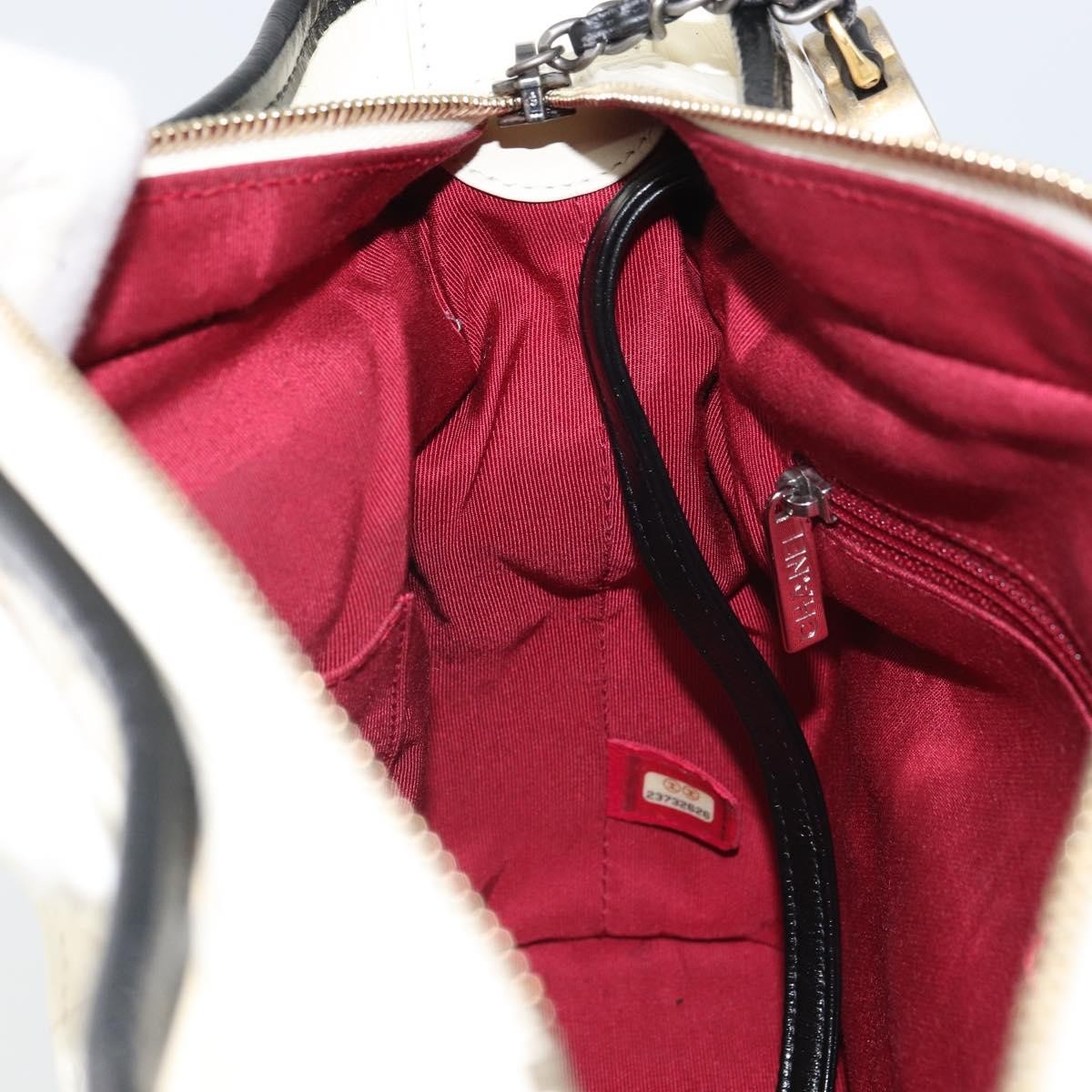 Chanel Bicolor Gabrielle Hobo Quilted Aged Calfskin, WHITE, LEATHER, Shoulder bag