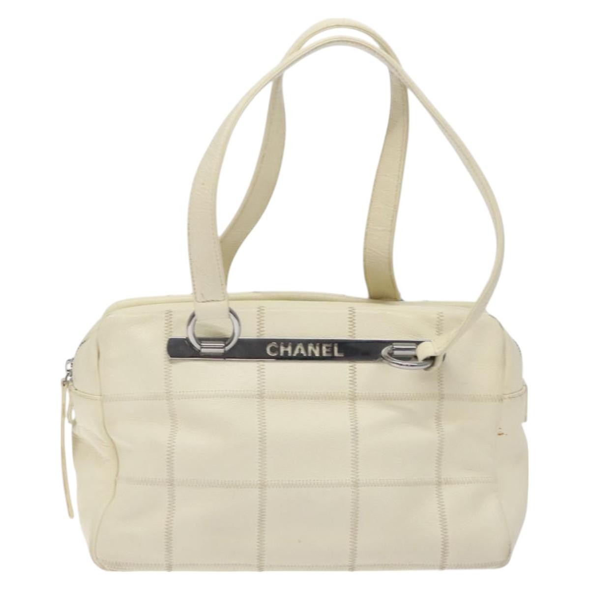 Chanel Chocolate Bar CC Bowler Bag Caviar skin, WHITE, LEATHER, Handbag