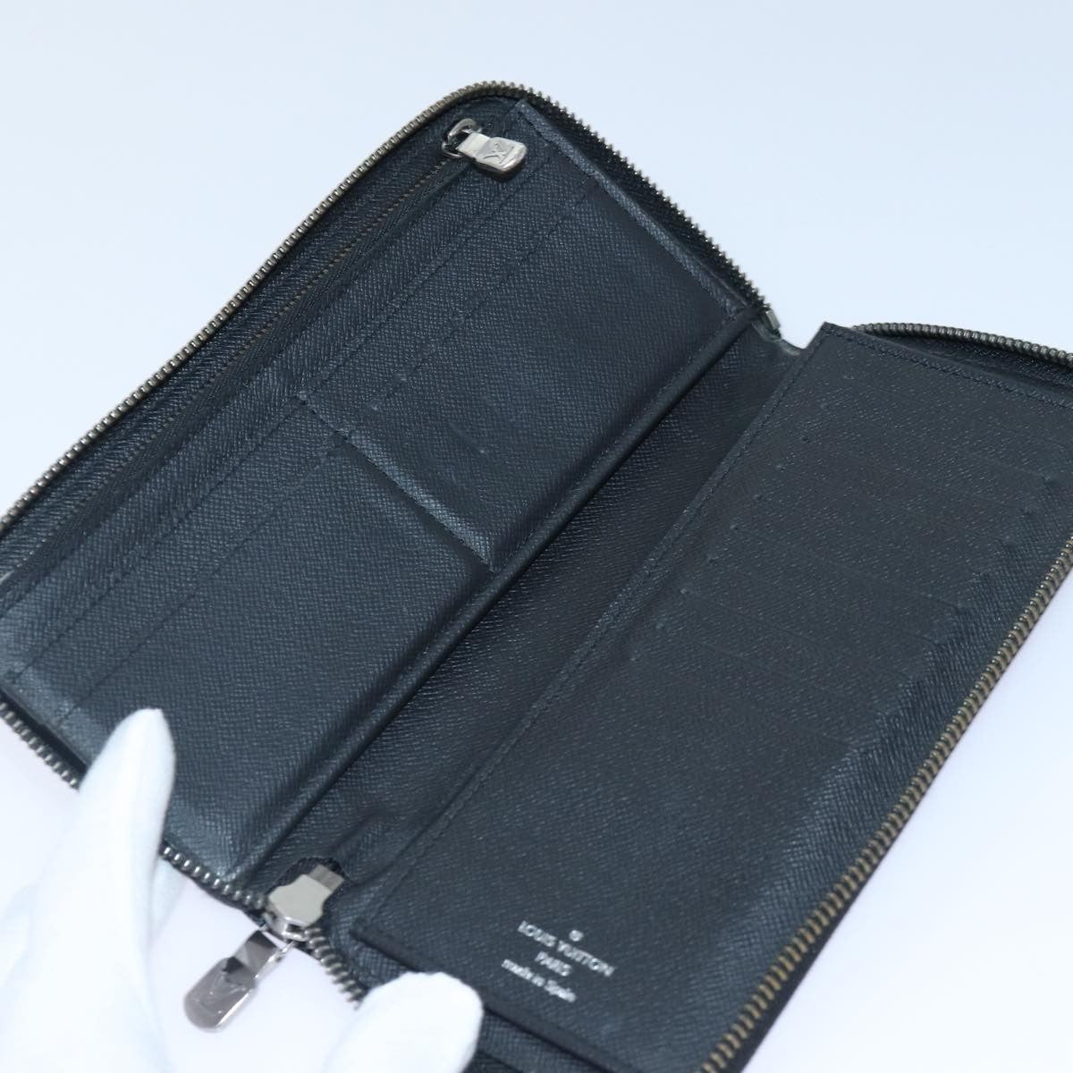 Louis Vuitton Zippy wallet vertical Taurillon Leather, BLACK, CANVAS, Wallets