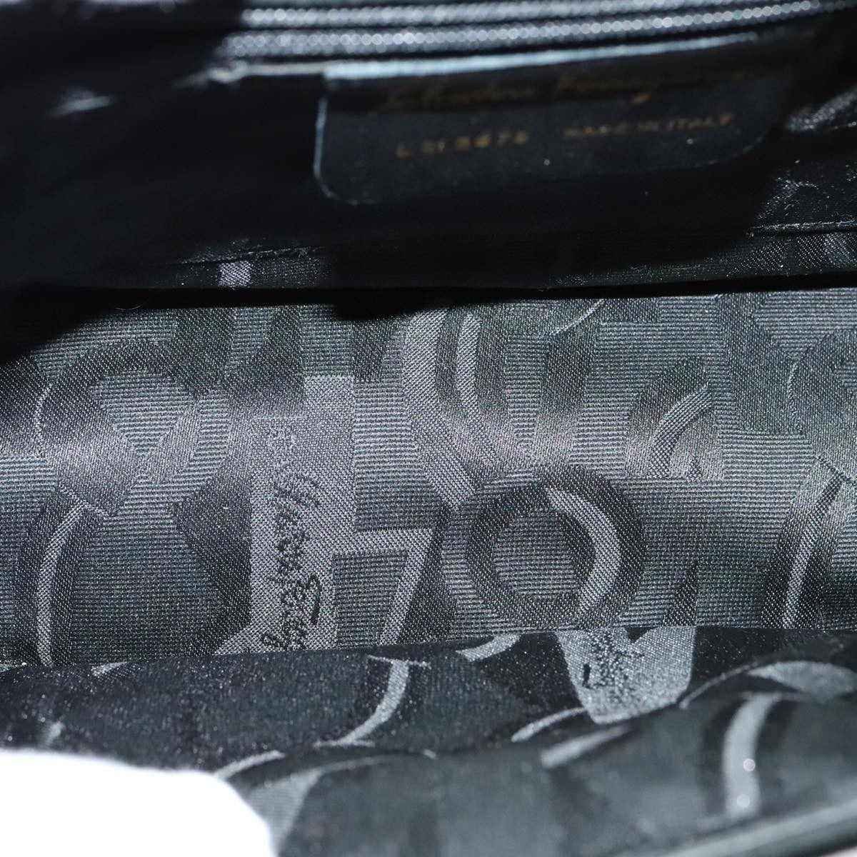 Salvatore Ferragamo Vala Shoulder Bag Suede, BLACK, SUEDE, Shoulder bag