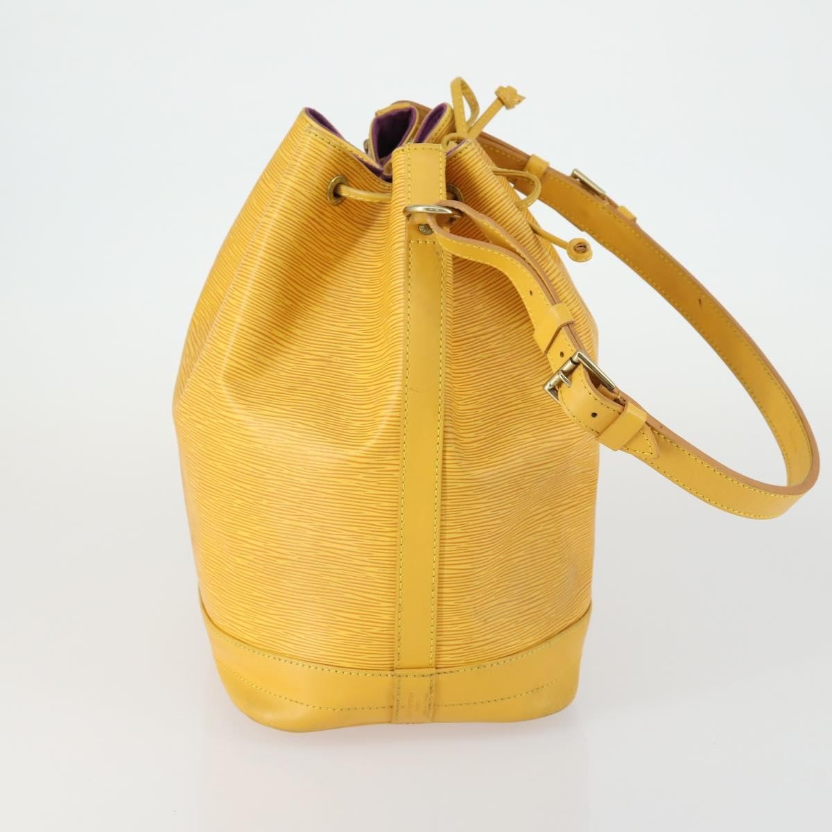 Louis Vuitton Noe Handbag Epi leather, YELLOW, LEATHER, Shoulder bag