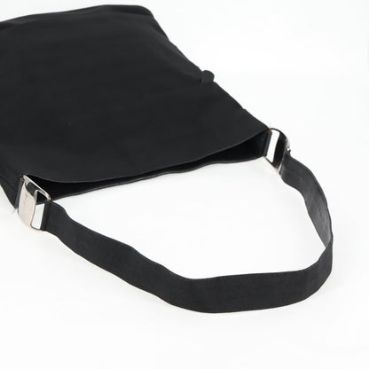 Salvatore Ferragamo Vala Shoulder Bag Nylon, BLACK, CANVAS, Shoulder bag