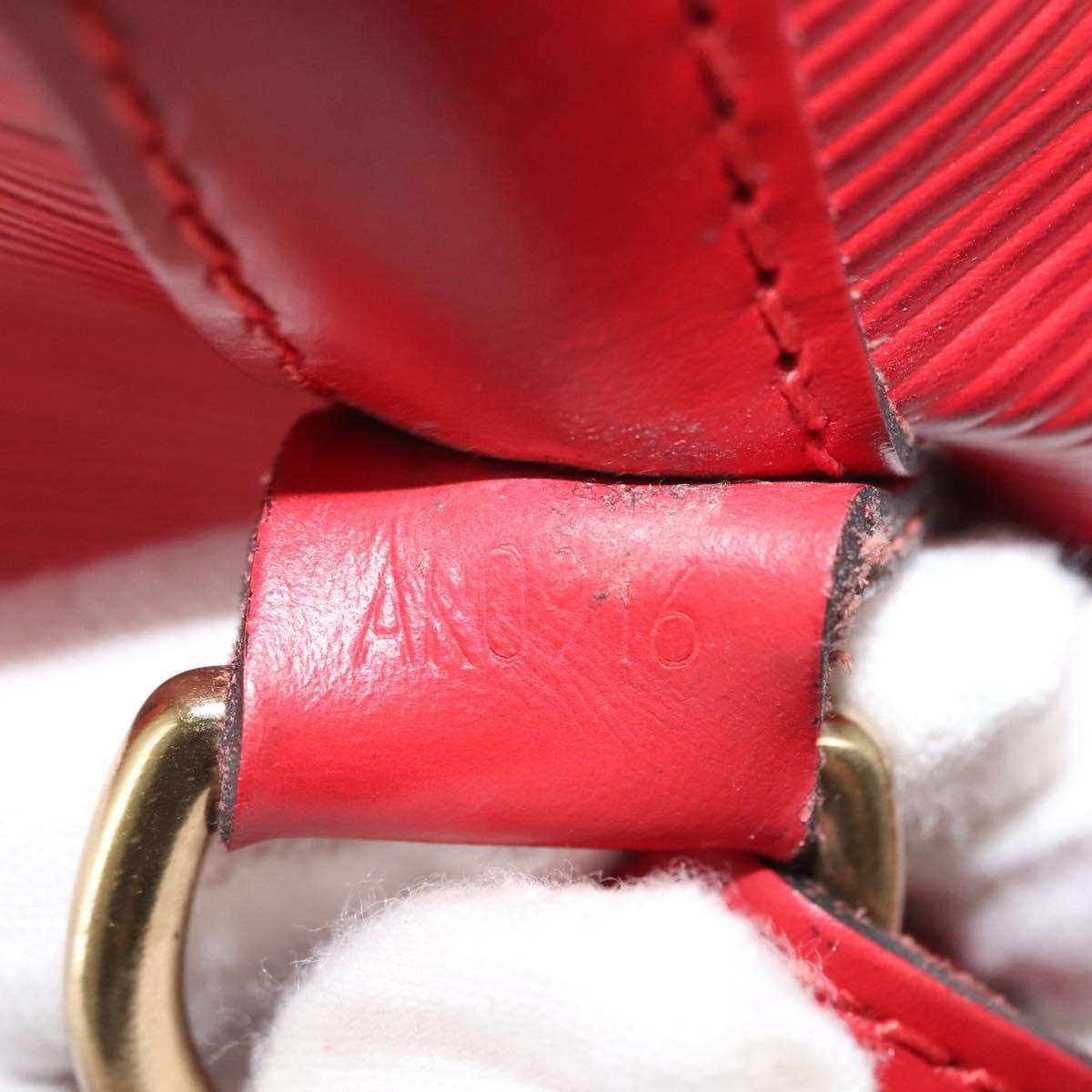 Louis Vuitton Noe Handbag Epi Leather, RED, LEATHER, Shoulder bag