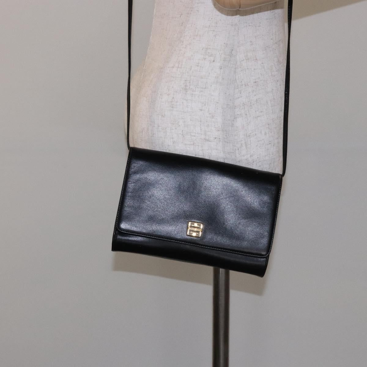 Givenchy Vintage 4G shoulder bag Leather, BLACK, LEATHER, Shoulder bag