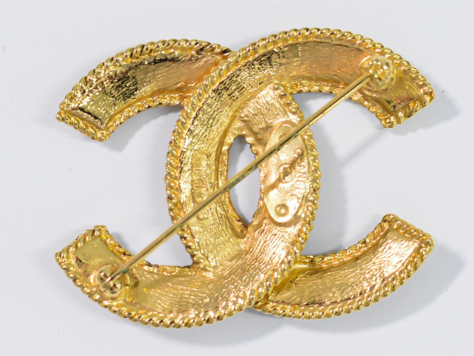 Chanel CC Brooch Metal, GOLD, GOLD_PLATED, Brooch