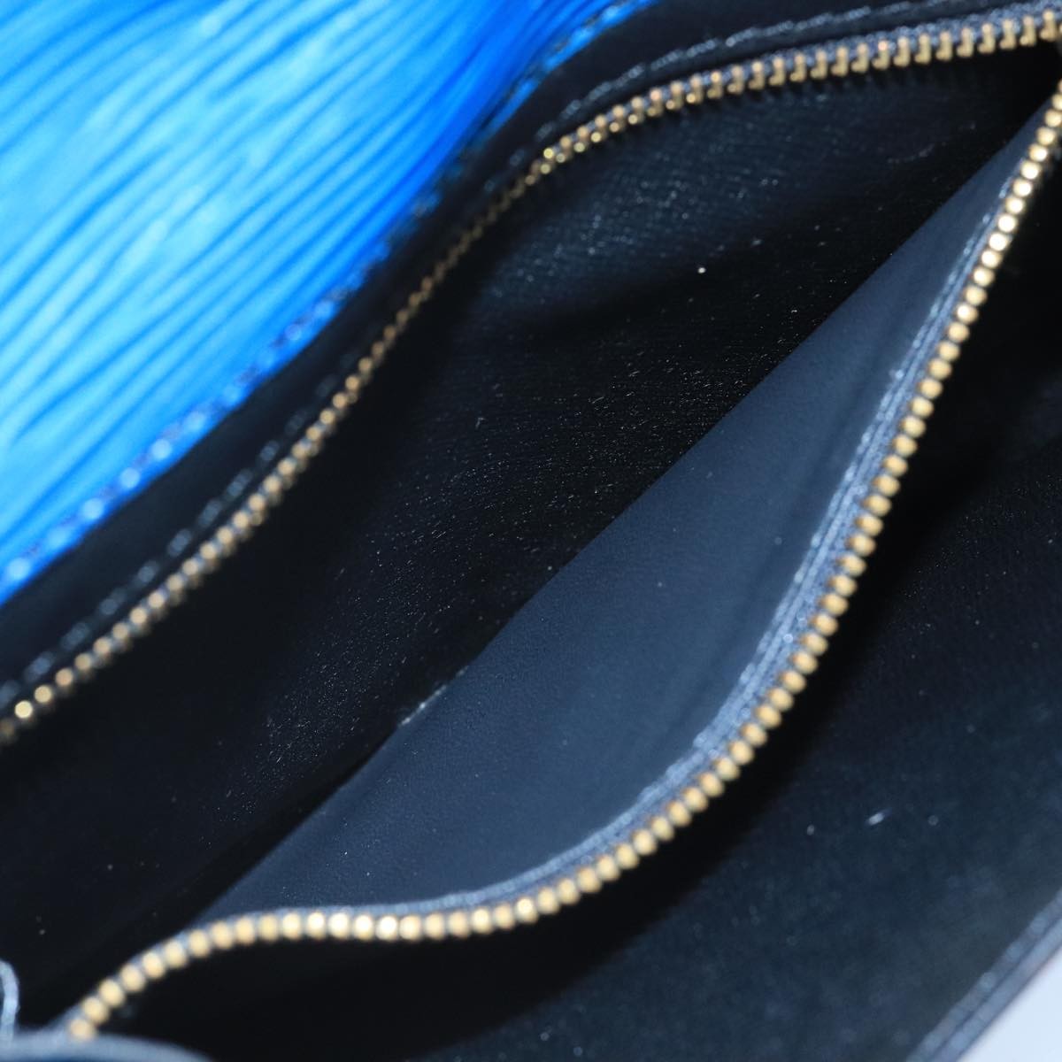 Louis Vuitton Art Deco Clutch Epi Leather, BLUE, LEATHER, Clutche & pouche