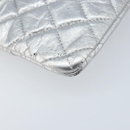 Chanel O Case Clutch Quilted Crumpled Calfskin, SILVER, LEATHER, Clutche & pouche