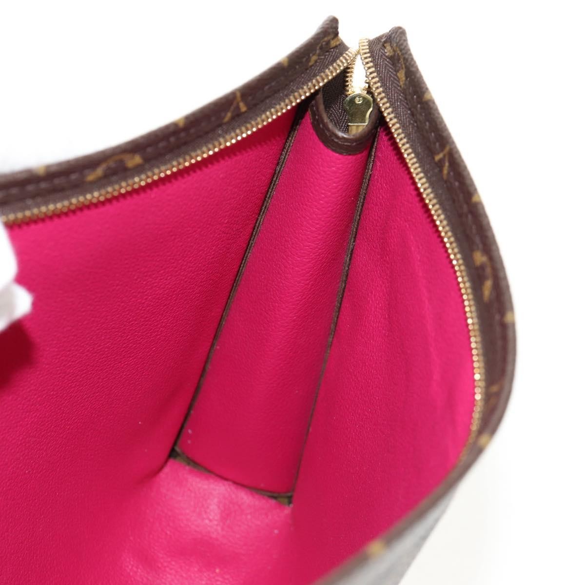 Louis Vuitton Toiletry Pouch Limited Edition Patches Monogram Canvas, BROWN, CANVAS, Clutche & pouche