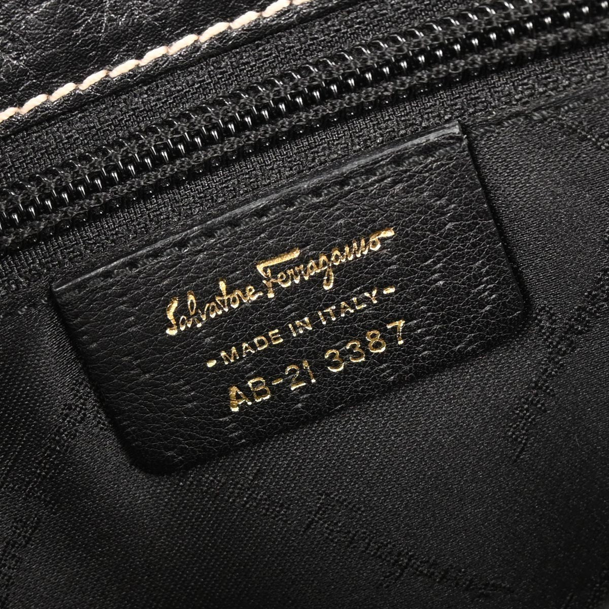 Salvatore Ferragamo Gancini handbag Leather, BLACK, LEATHER, Handbag