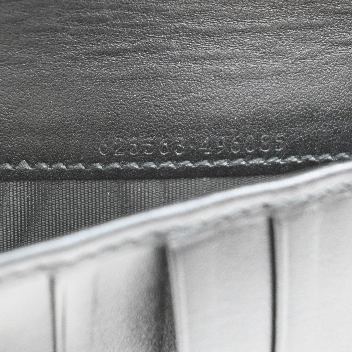 Gucci Signature Zip Around Wallet Guccissima Leather, BLACK, LEATHER, Wallets