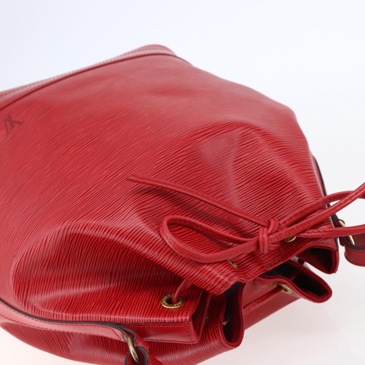 Louis Vuitton Noe Handbag Epi leather, RED, LEATHER, Handbag
