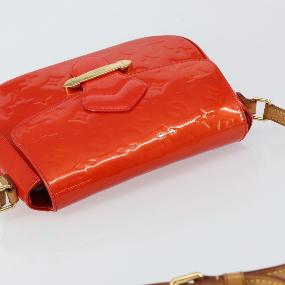 Louis Vuitton Bellflower Handbag Monogram Vernis, RED, PATENT_LEATHER, Shoulder bag