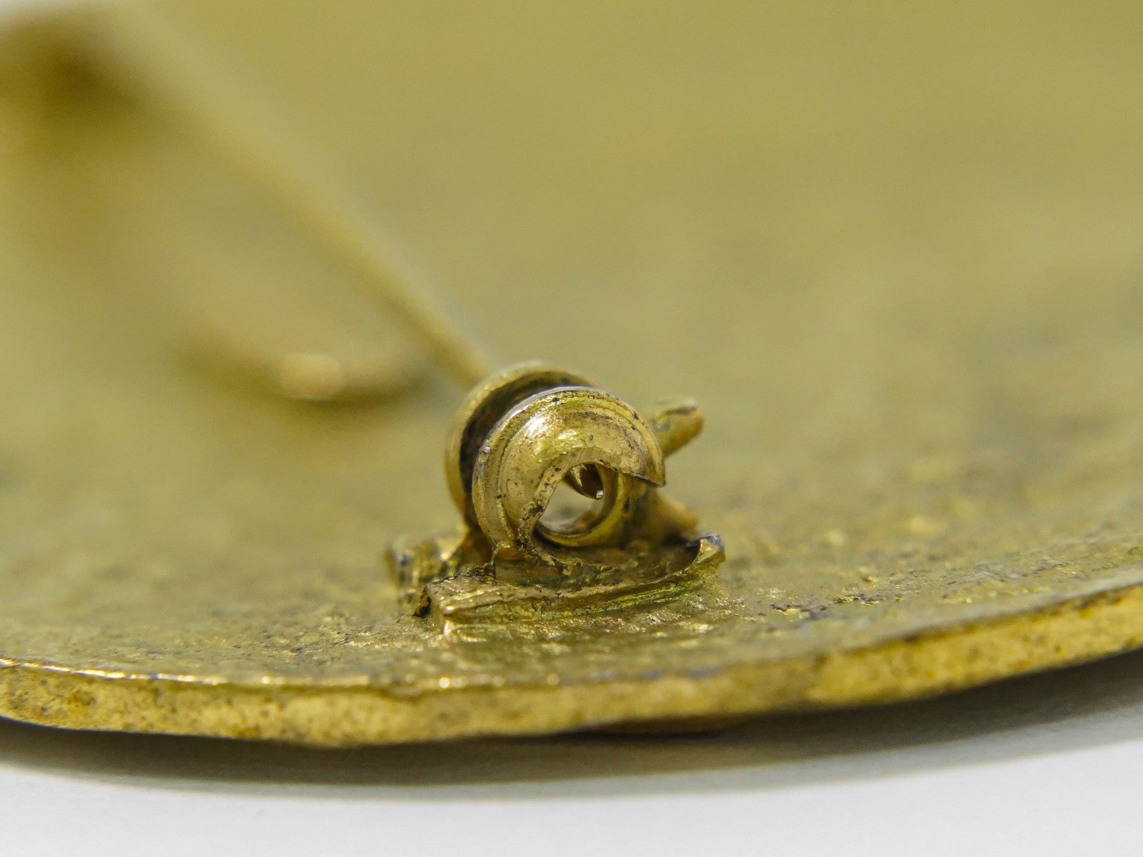 Chanel CC Brooch Metal, GOLD, GOLD_PLATED, Brooch