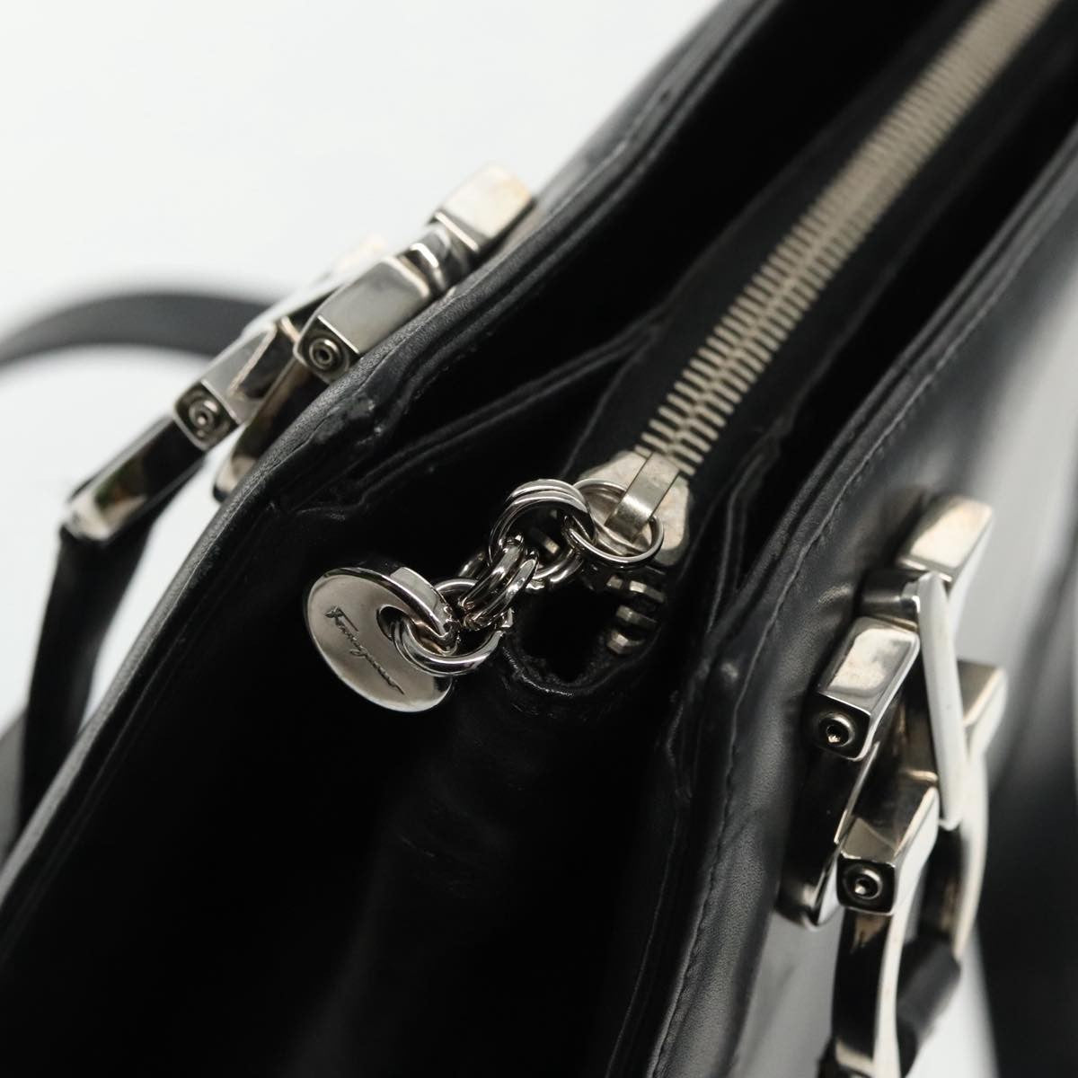 Salvatore Ferragamo Gancini Shoulder Bag Leather, BLACK, LEATHER, Tote bag