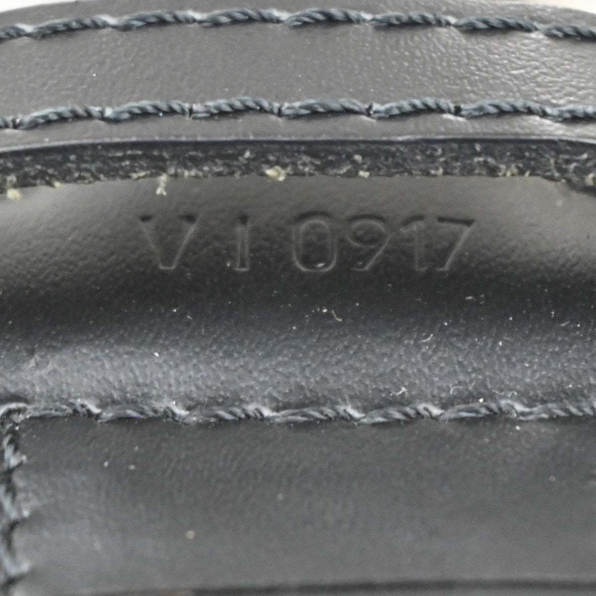 Louis Vuitton Vintage Sac d'Epaule Handbag Epi Leather, BLACK, LEATHER, Shoulder bag