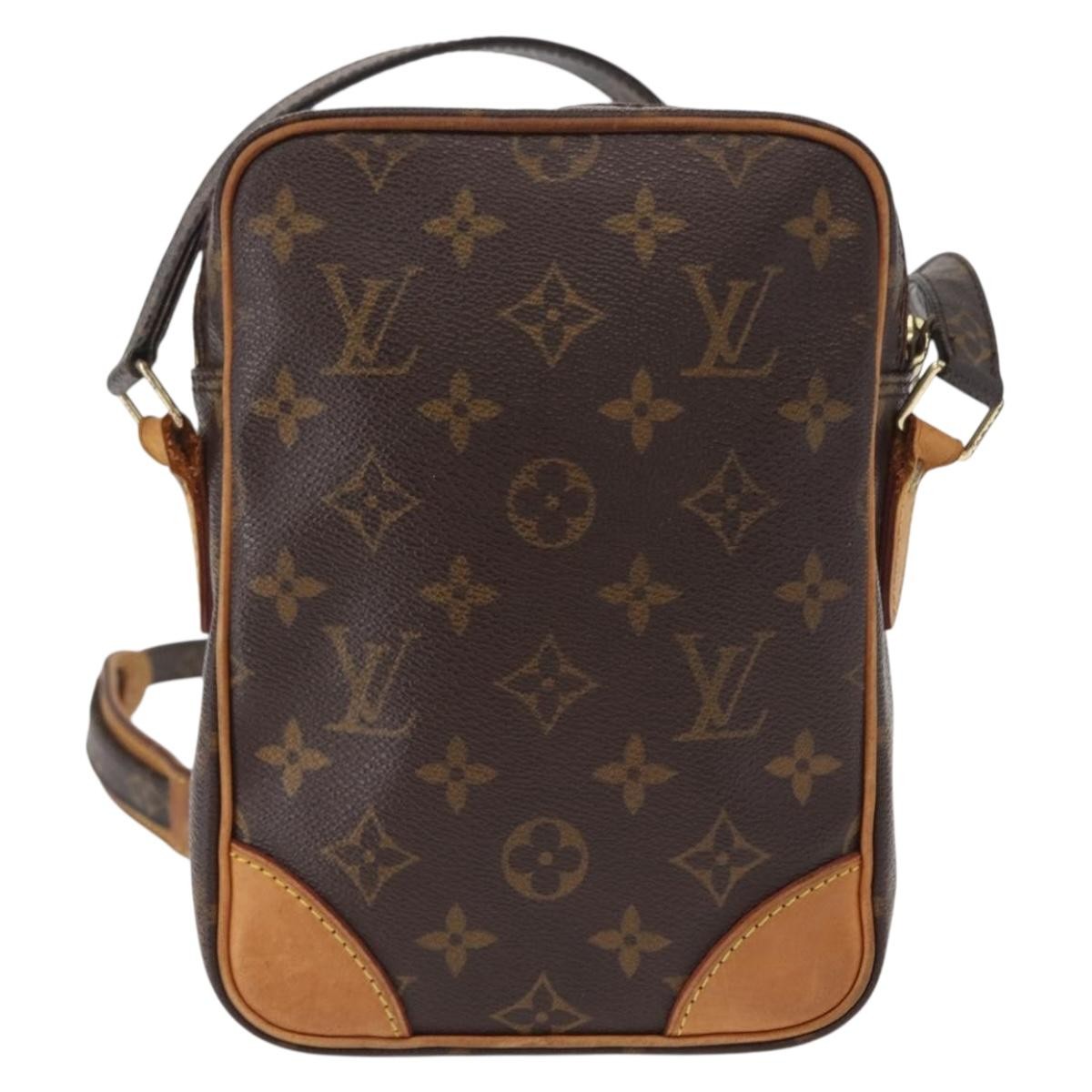 Louis Vuitton Amazone Bag Monogram Canvas, BROWN, CANVAS, Clutche & pouche
