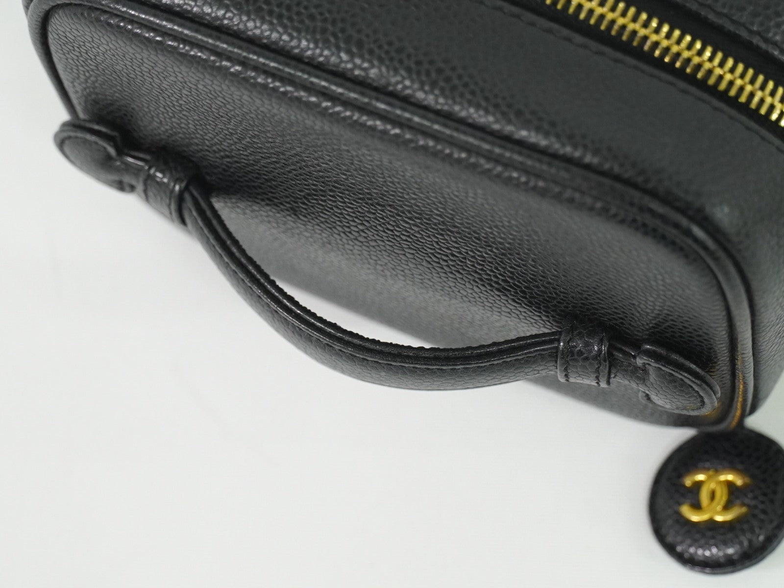 Chanel Vintage Timeless Cosmetic Case Caviar, BLACK, LEATHER, Toiletry Case