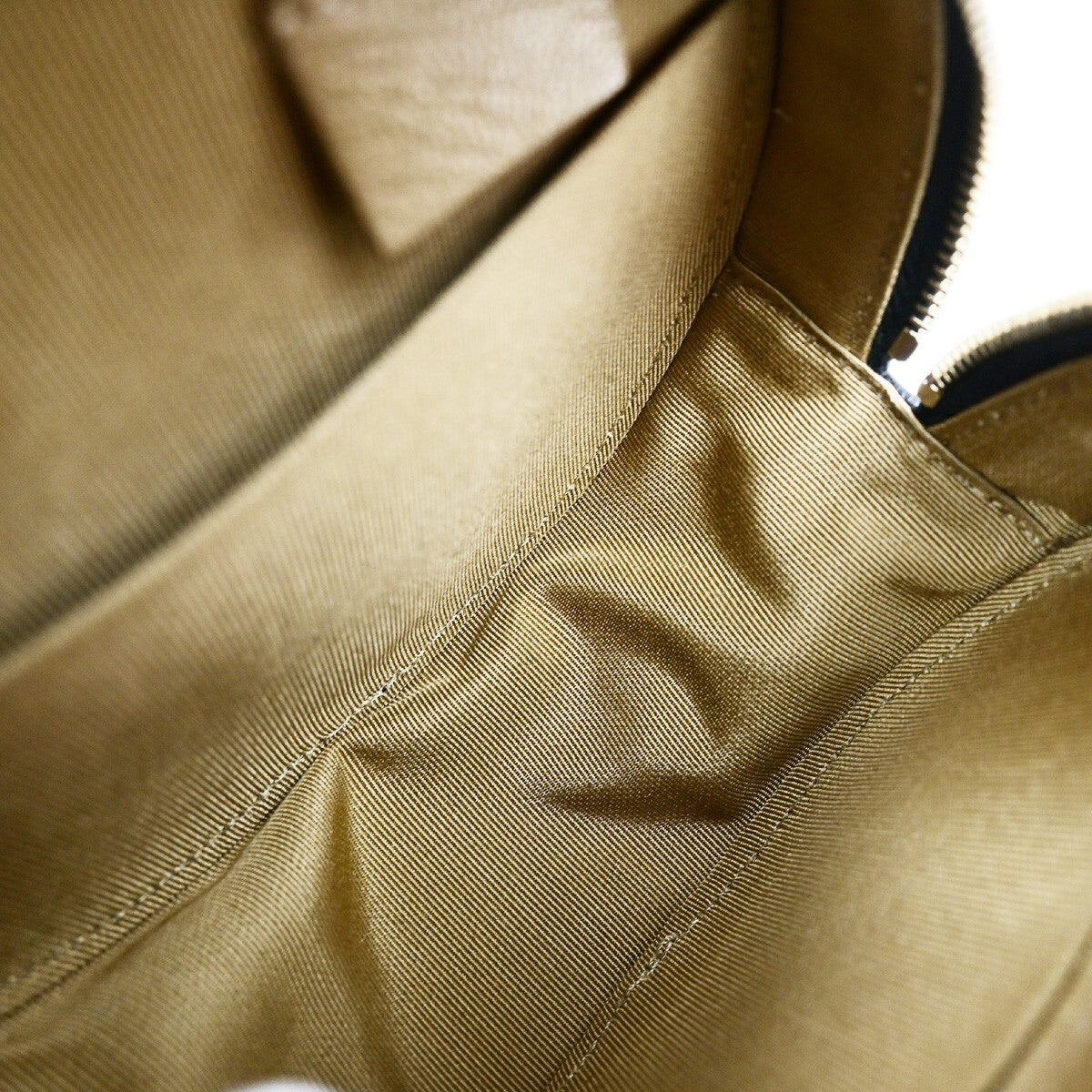 Chanel Chic Pearls Round Clutch with Chain Quilted Lambskin, BLACK, LEATHER, Shoulder bag