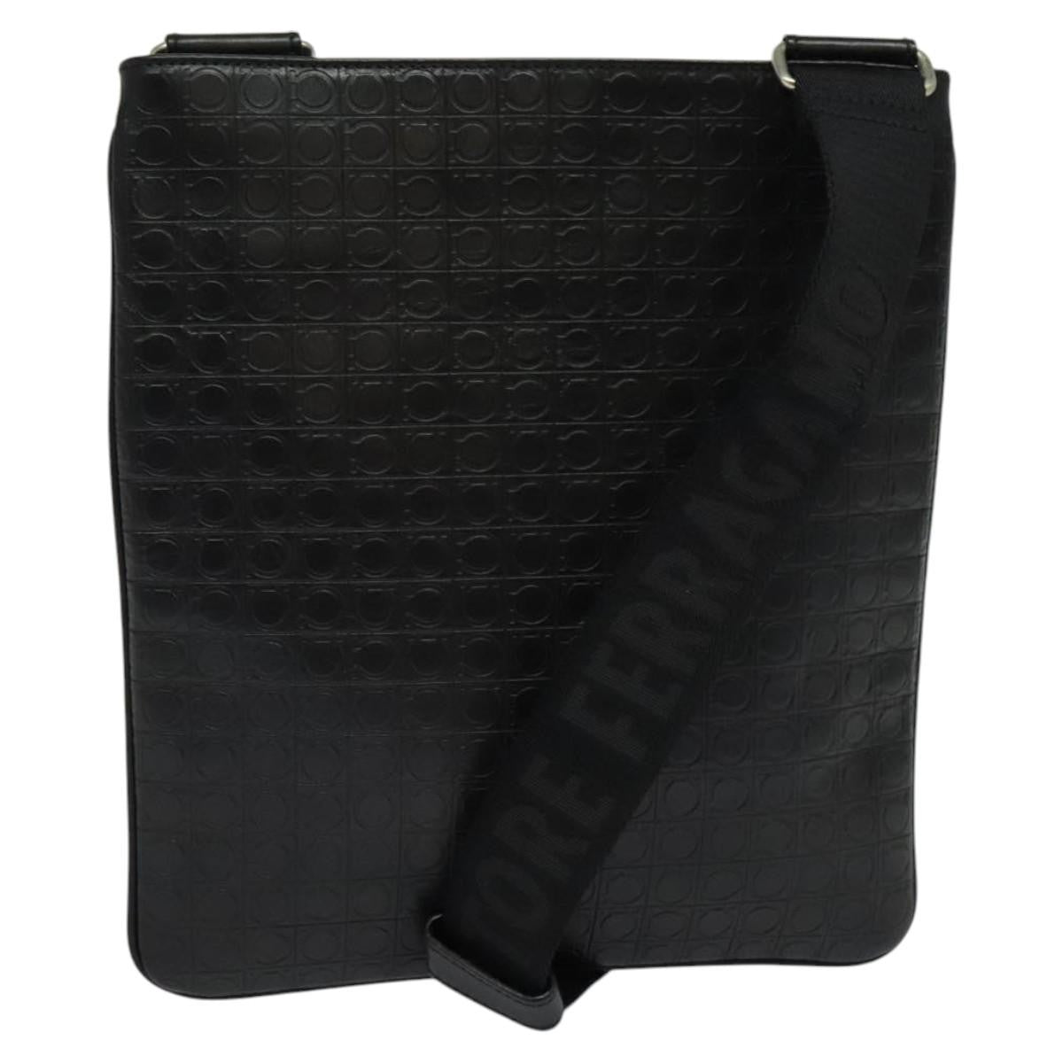 Salvatore Ferragamo Gancini Shoulder Bag Leather, BLACK, LEATHER, Shoulder bag