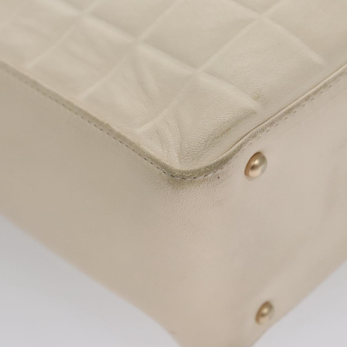 Chanel Chocolate Bar CC Shoulder Bag Quilted Leather, WHITE, LEATHER, Shoulder bag