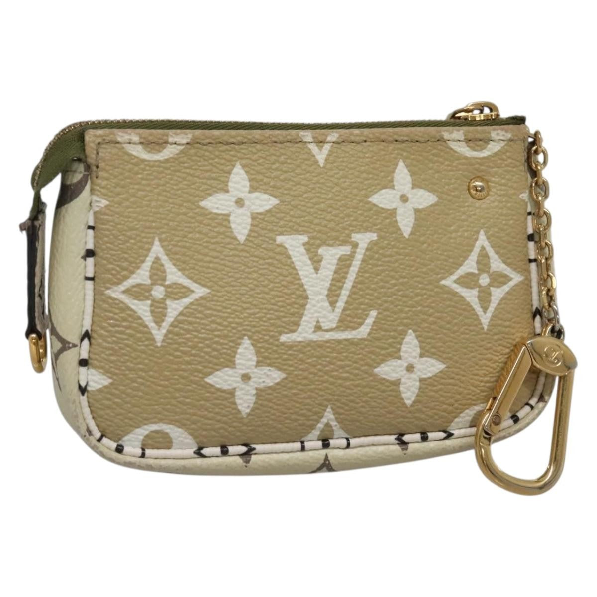 Louis Vuitton Mini pochette accessoire Limited edition Monogram canvas, GREEN, CANVAS, Clutche & pouche