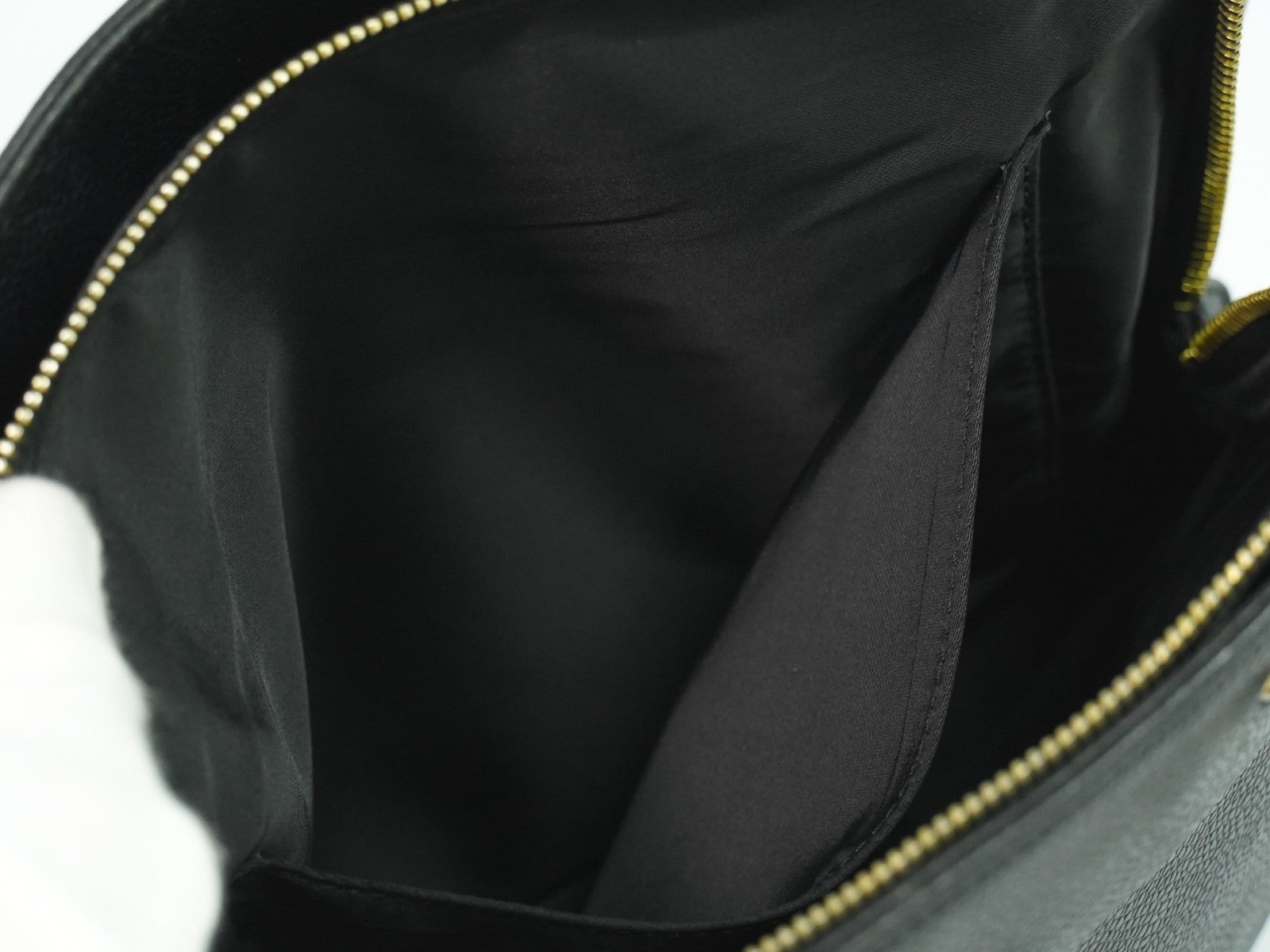 Chanel Vintage Logo Chain Tote Caviar, BLACK, LEATHER, Tote bag