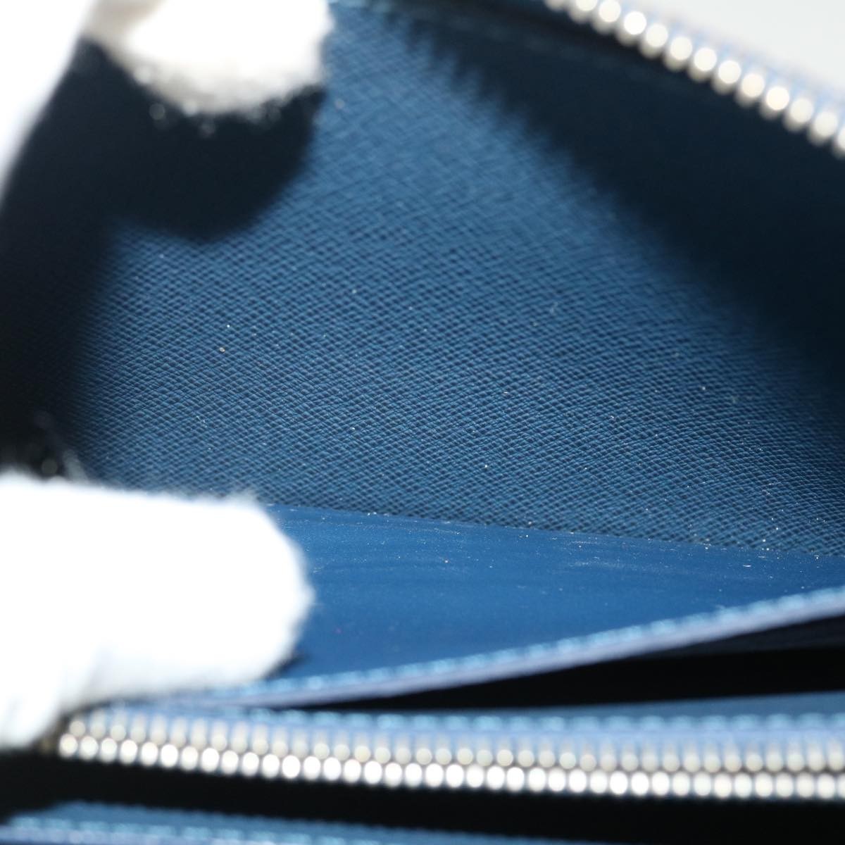 Louis Vuitton Zippy XL Taiga Leather, Navy, Leather, Wallet