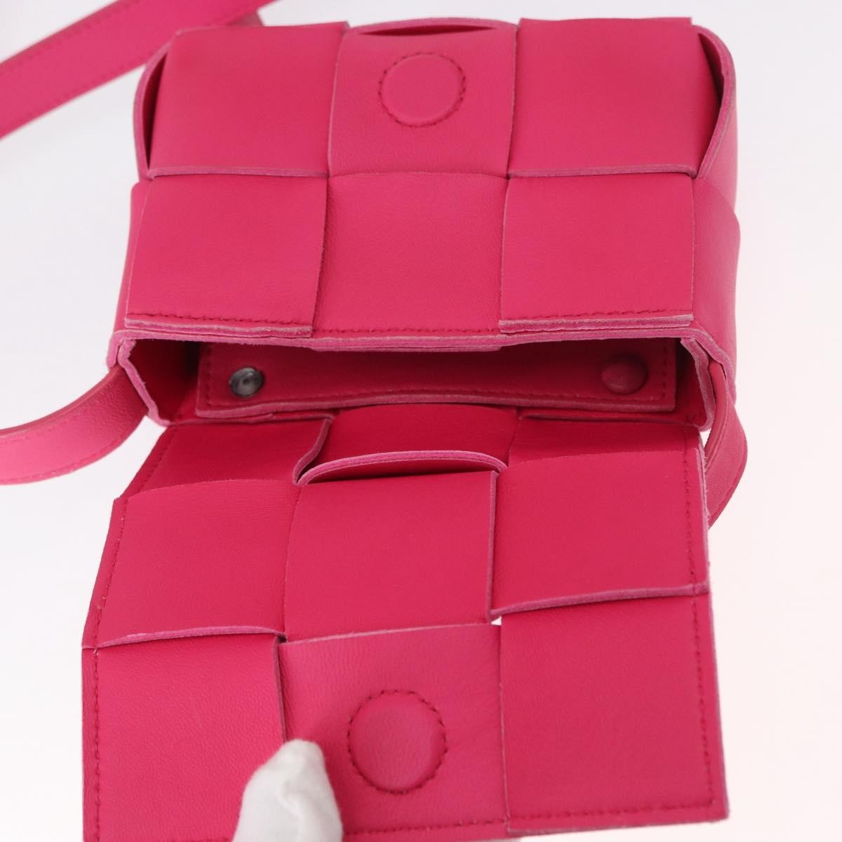 Bottega Veneta Cassette Crossbody Bag Maxi Intrecciato Leather, PINK, LEATHER, Clutche & pouche