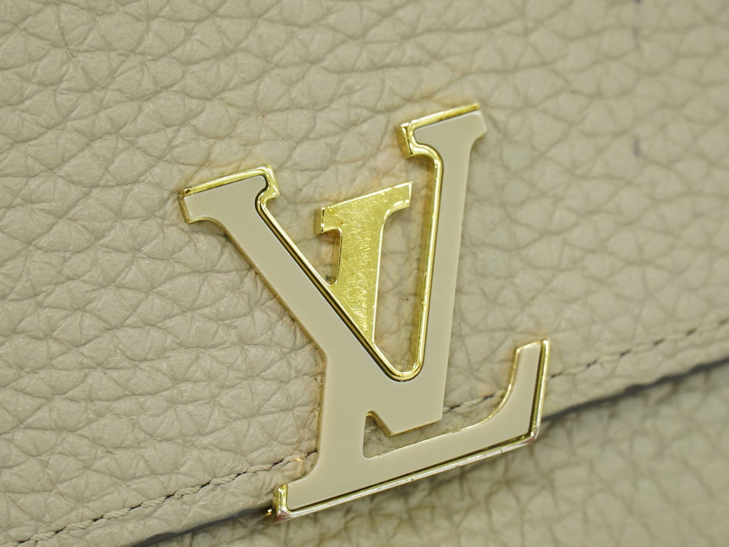 Louis Vuitton Capucines Compact wallet Leather, BEIGE, LEATHER, Wallets