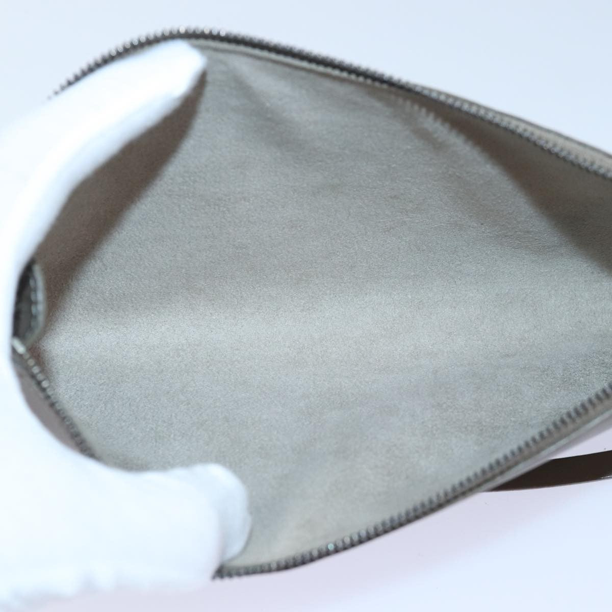 Louis Vuitton Pochette Accessoires Epi Leather, GRAY, LEATHER, Clutche & pouche