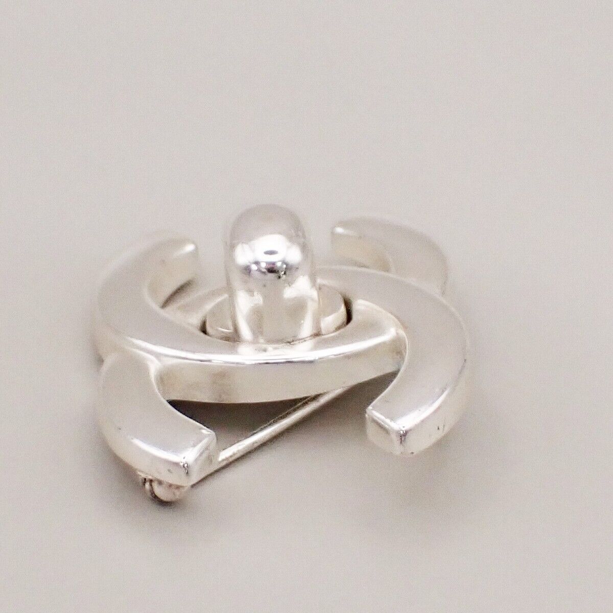 Chanel Vintage CC Turnlock Brooch Metal, SILVER, SILVER_PLATED, Brooch