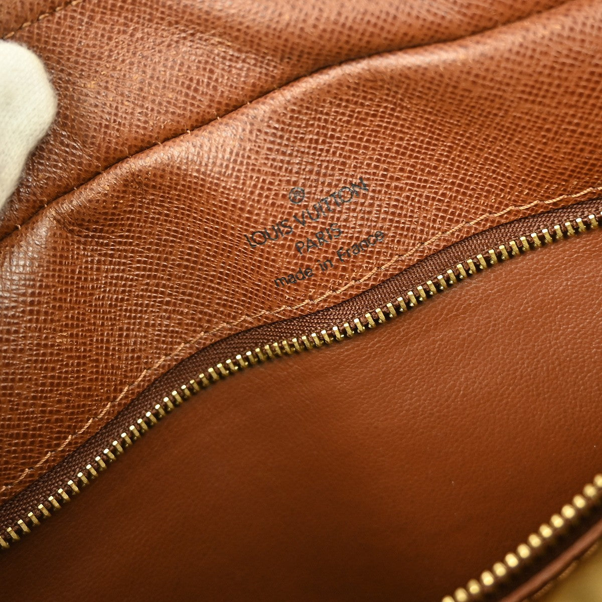 Louis Vuitton Nil Messenger Bag Monogram Canvas, Brown, Canvas, Crossbody Bag