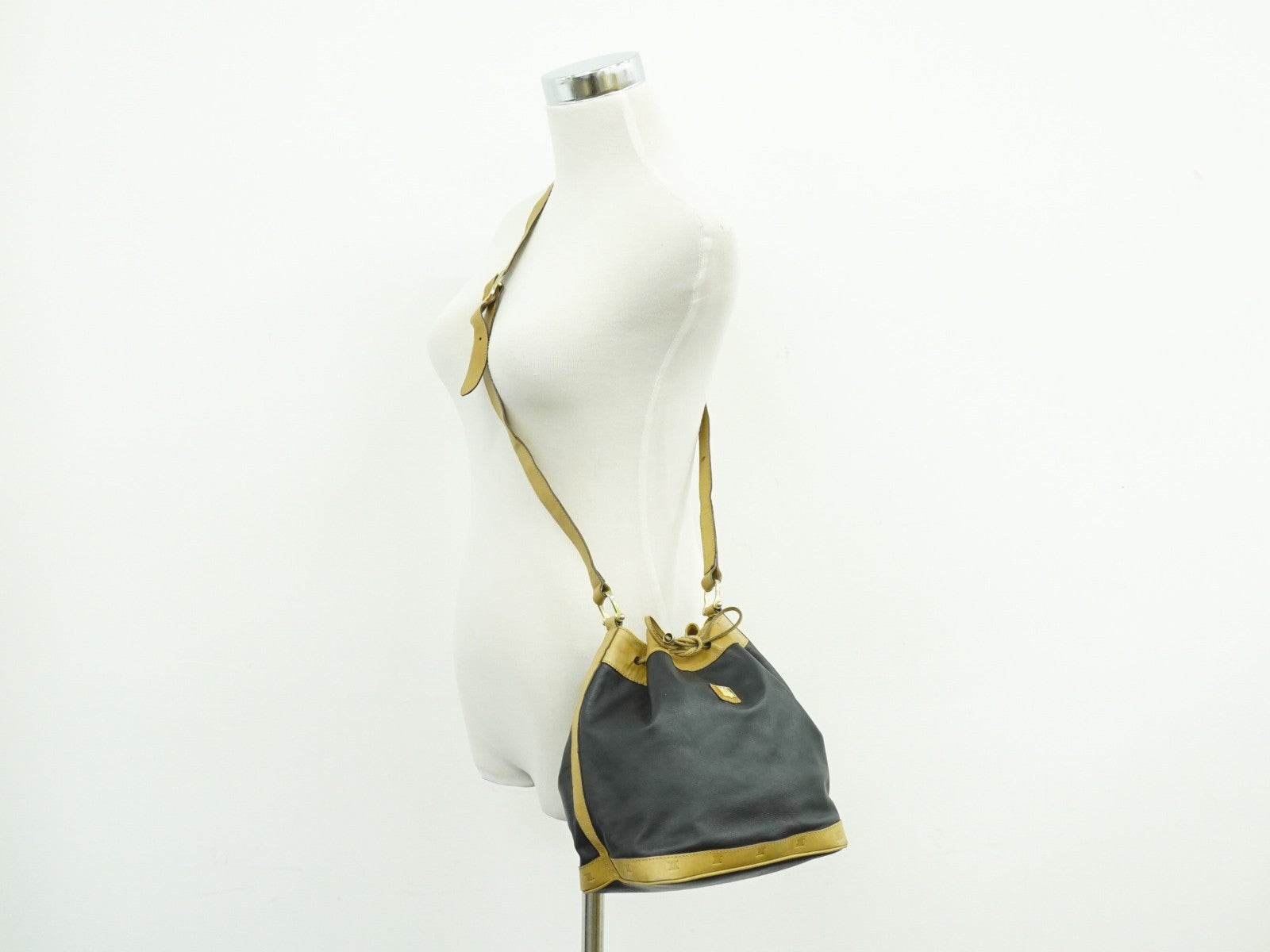 Celine Triomphe Drawstring Bucket Bag Leather, BLACK, LEATHER, Shoulder bag