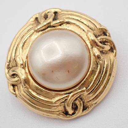 Chanel Vintage Round Clip-On Earrings Metal with Faux Pearl, GOLD, GOLD_PLATED, Earrings
