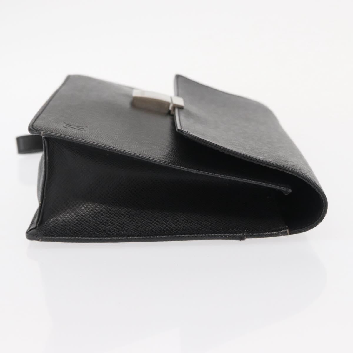 Louis Vuitton Selenga Pochette Taiga Leather, GRAY, LEATHER, Clutche & pouche