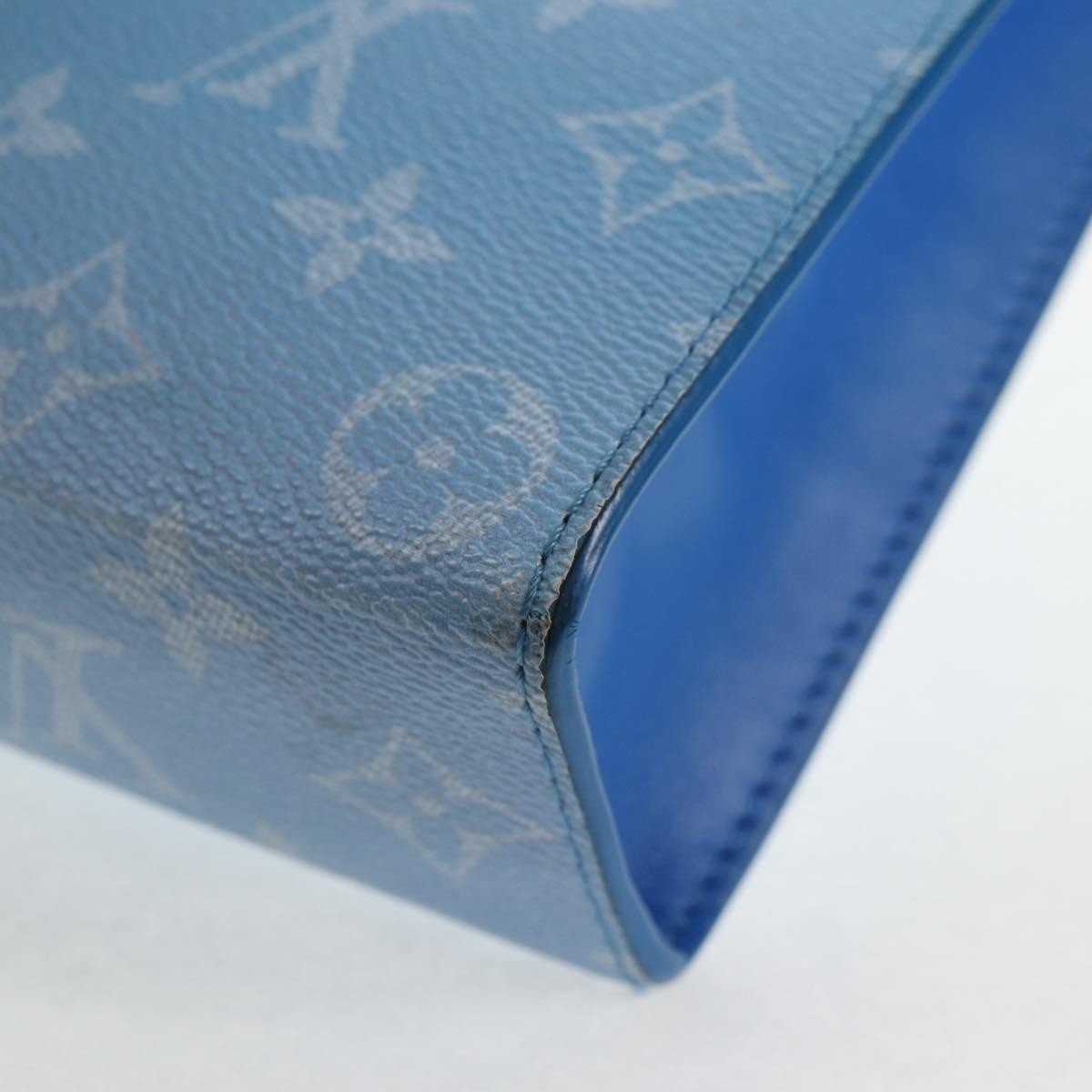 Louis Vuitton Pochette Voyage Limited Edition Monogram Clouds, BLUE, PVC, Clutche & pouche