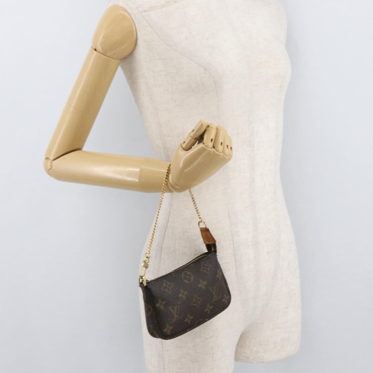 Louis Vuitton Pochette Accessoires Monogram Canvas, Brown, Canvas, Clutch