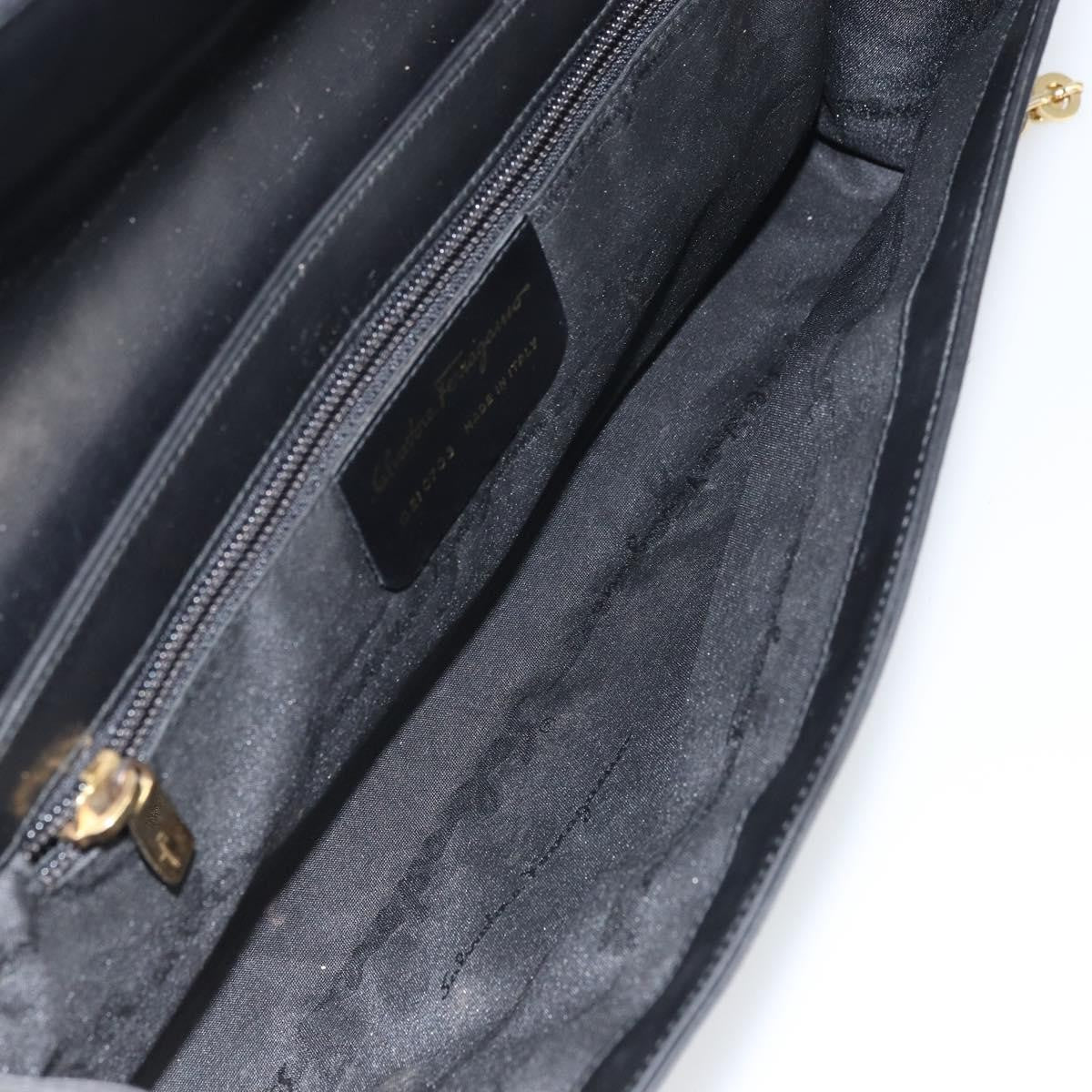 Salvatore Ferragamo Gancini Chain Shoulder bag Leather, BLACK, LEATHER, Shoulder bag