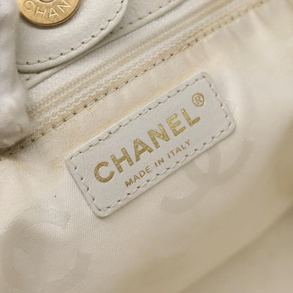 Chanel Vintage Timeless Chain Shoulder Bag Lambskin, WHITE, LEATHER, Tote bag