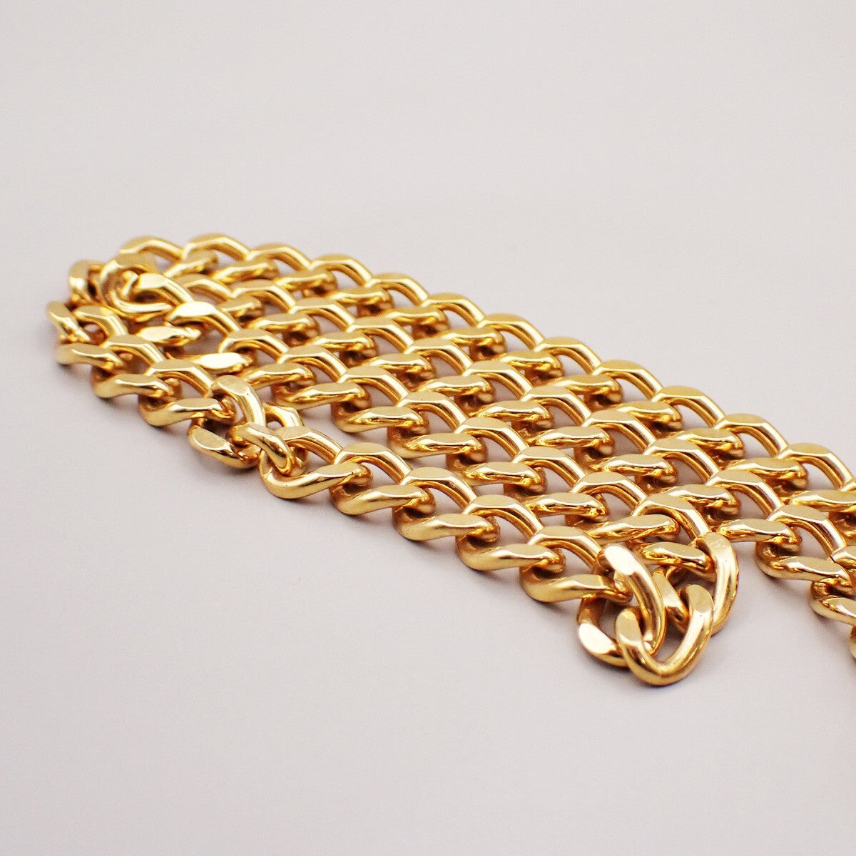 Chanel Vintage Turnlock Reissue Chain Necklace Metal, GOLD, GOLD_PLATED, Necklace