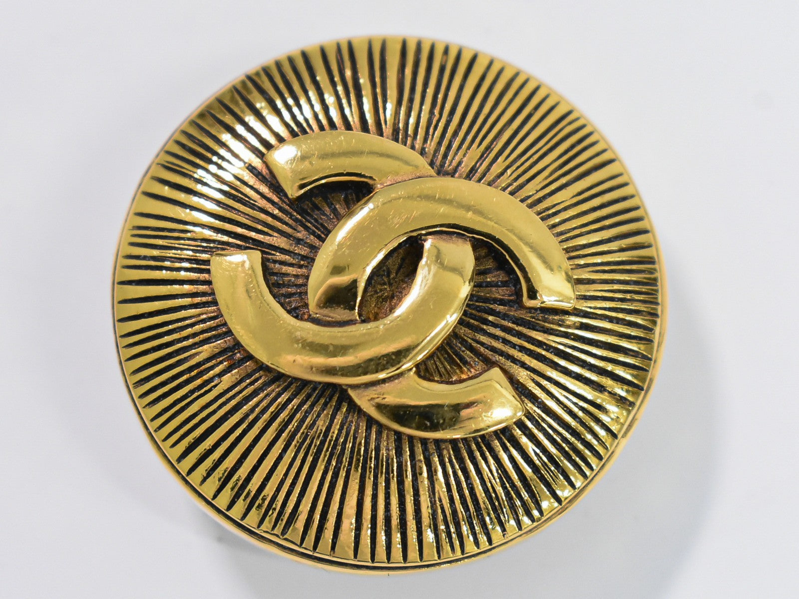 Chanel CC Brooch Metal, GOLD, GOLD_PLATED, Brooch