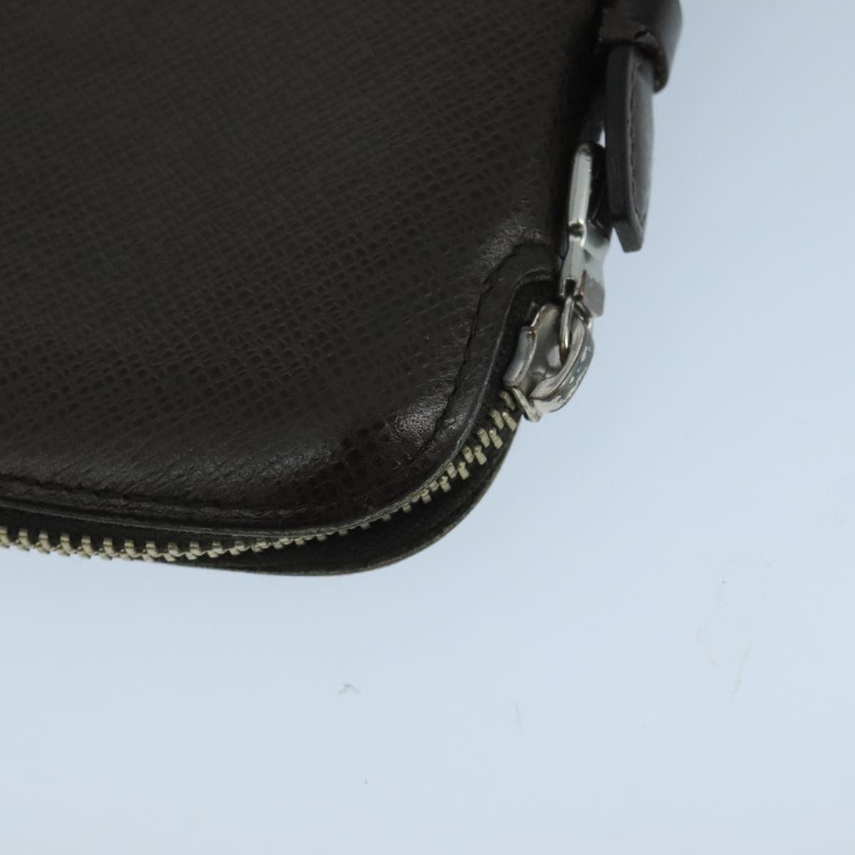 Louis Vuitton Atoll Organizer Wallet Taiga Leather, BROWN, LEATHER, Clutche & pouche