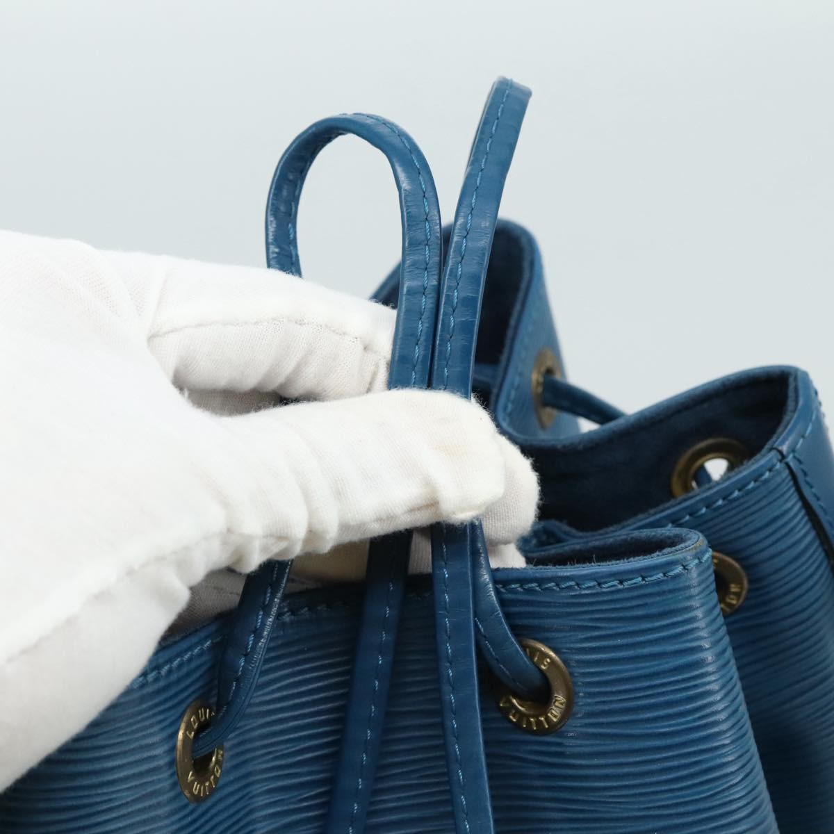 Louis Vuitton Noe Handbag Epi leather, BLUE, LEATHER, Shoulder bag