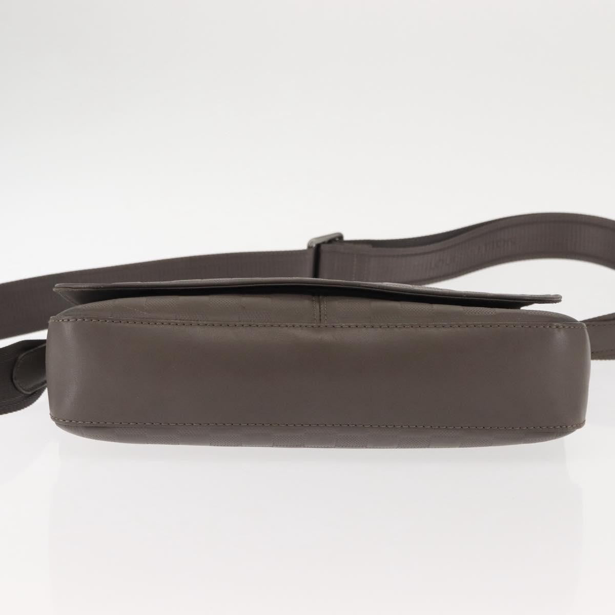 Louis Vuitton District Messenger Bag Damier Infini Leather, GRAY, LEATHER, Shoulder bag