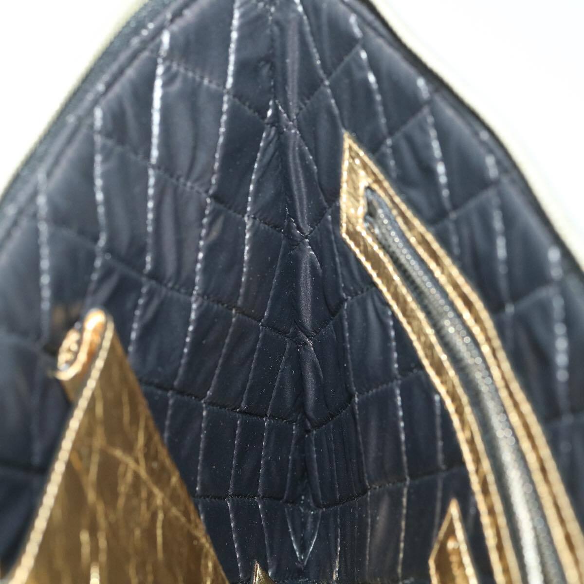 Chanel Je ne suis pas en solde Leather, GOLD, LEATHER, Handbag