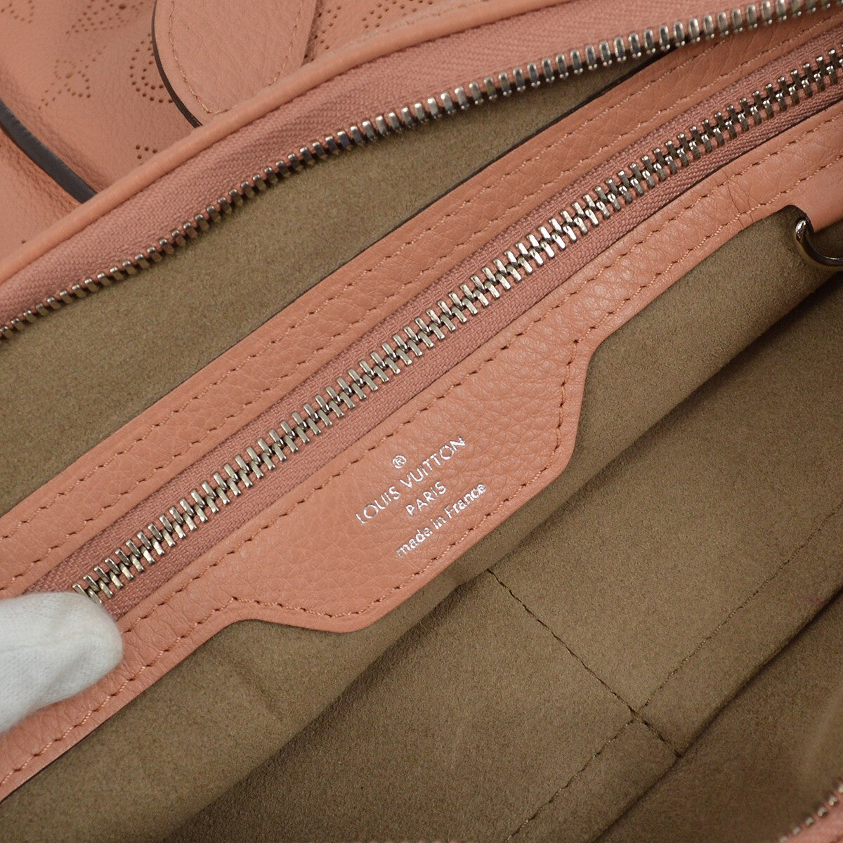 Louis Vuitton Selene Handbag Mahina Leather, PINK, LEATHER, Shoulder bag