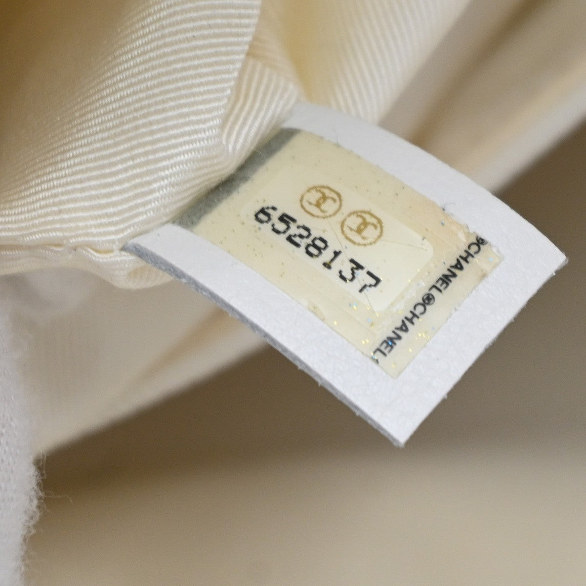 Chanel Surpique Zip Around Satchel Quilted Leather, WHITE, LEATHER, Tote bag